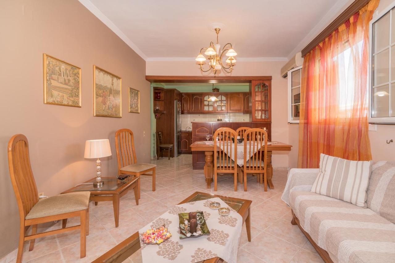 Athina's Maisonette