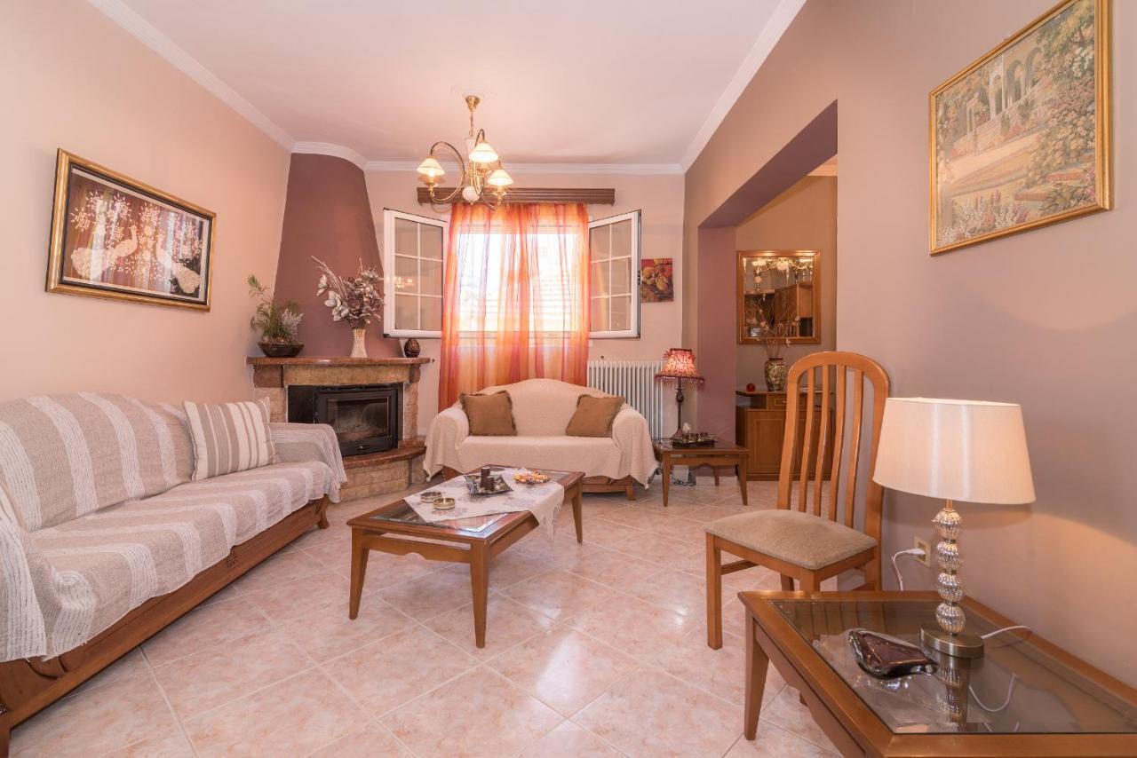 Athina's Maisonette